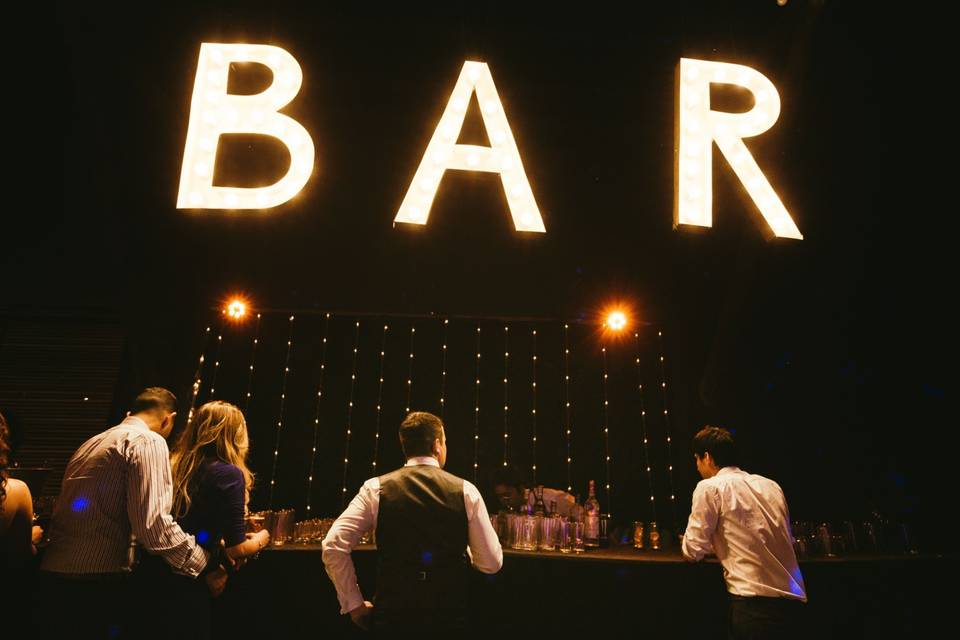 Iluminación bar