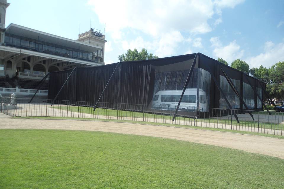 Carpa negra panorámica