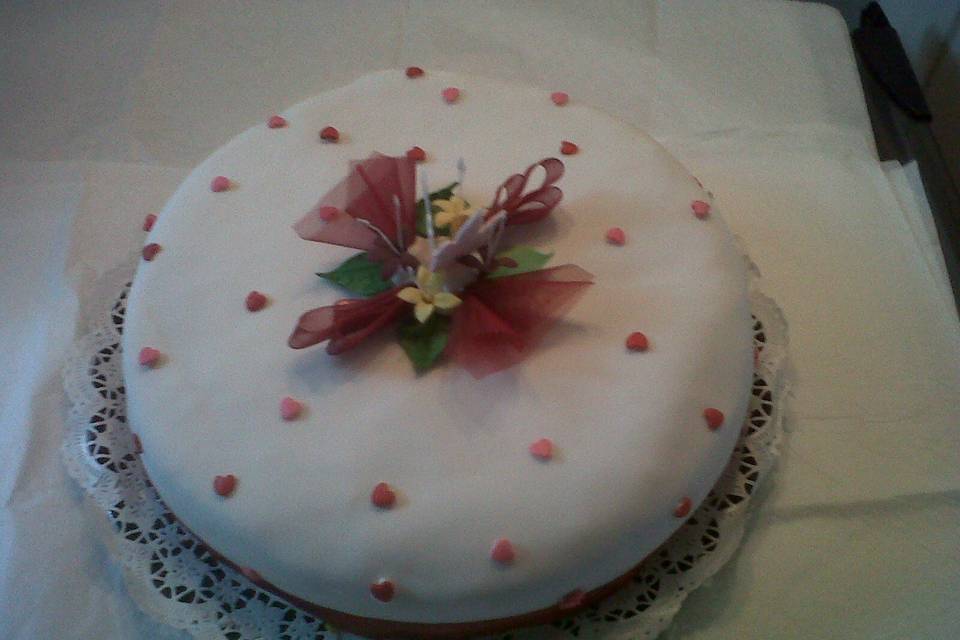 Torta corazones rojos