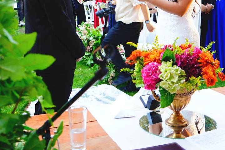 Novios en ceremonia