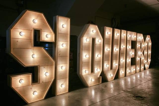 28 ideas de Letras luminosas / Marquee lights