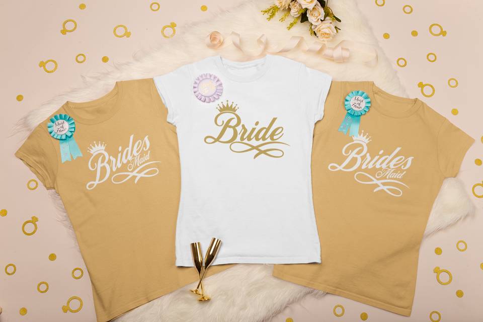 Poleras personalizadas doradas y blanca