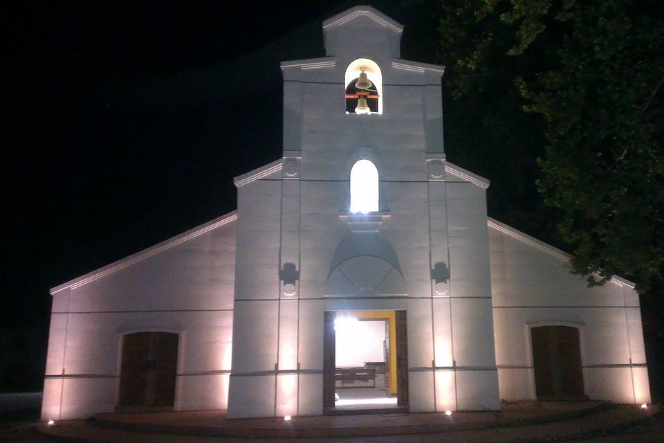 La capilla de noche