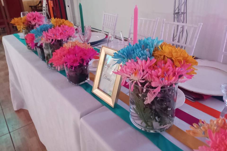 Mesa novios estilo pop art