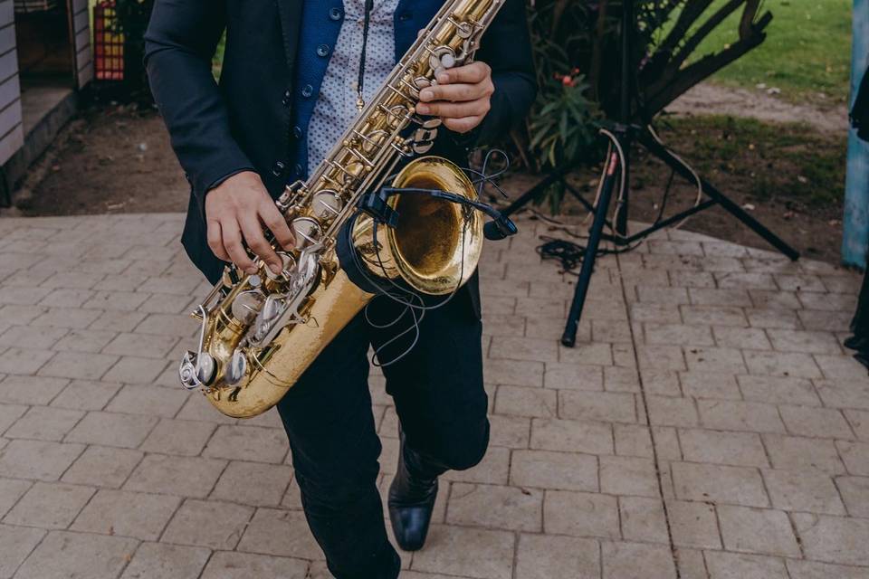 Henry Mora - Saxofonista