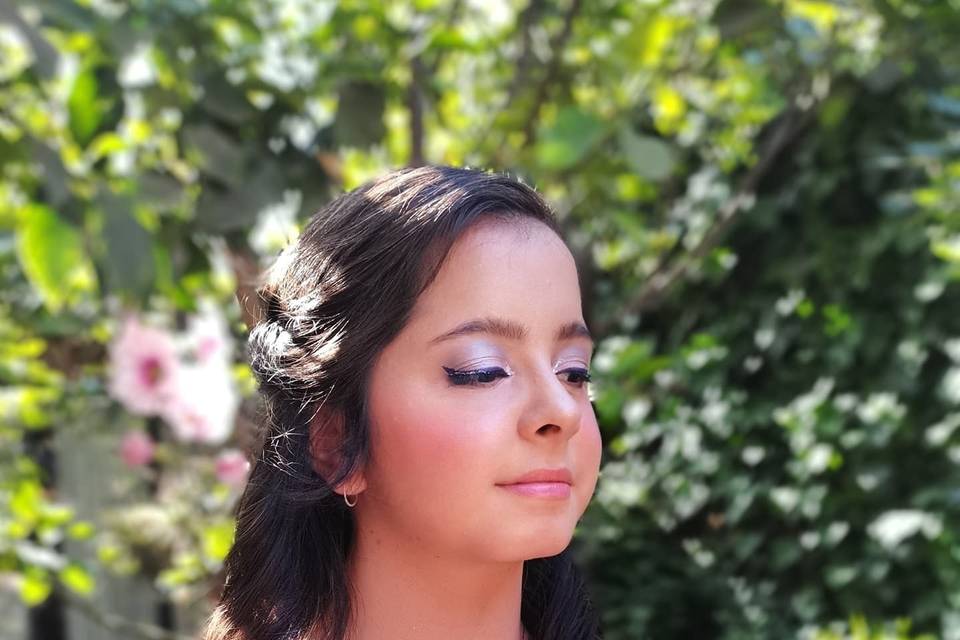 Makeup para invitada adolescen