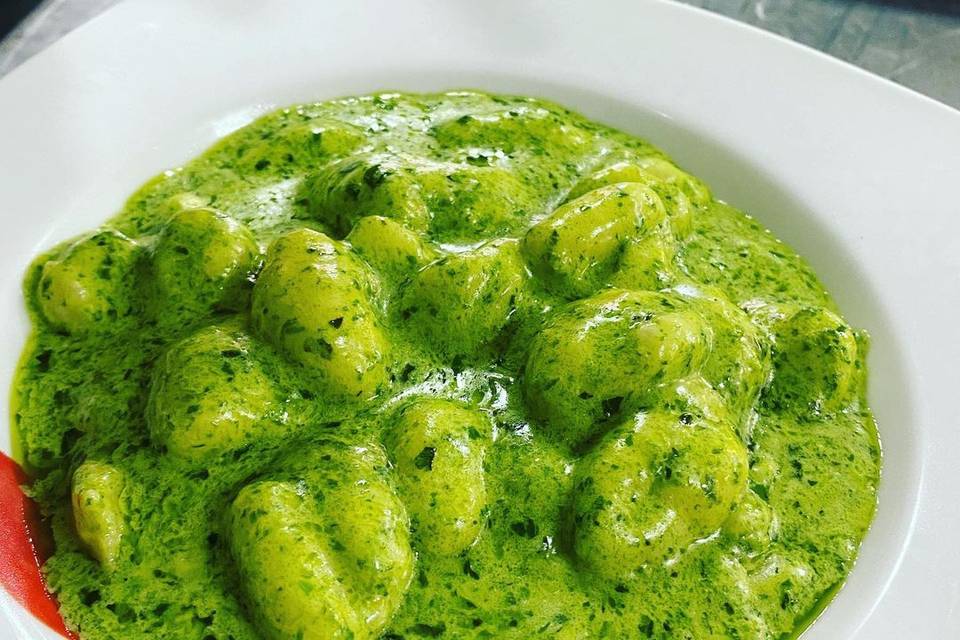 Ñoquis al pesto